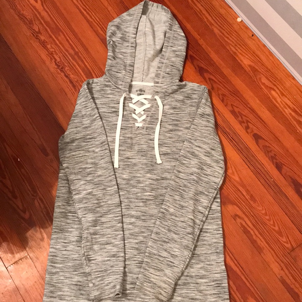 Tunic hoodie workout top